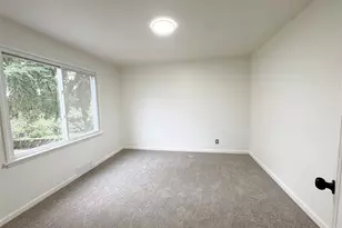 10218 34th Ave SW, Seattle, WA 98146 - Photo 16