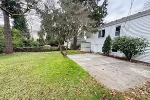 10218 34th Ave SW, Seattle, WA 98146 - Photo 22