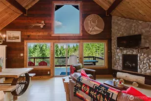 62 NE Southridge Dr, Belfair, WA 98528 - Photo 4