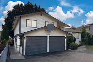 2009 N 154th Pl, Shoreline, WA 98133 - Photo 2