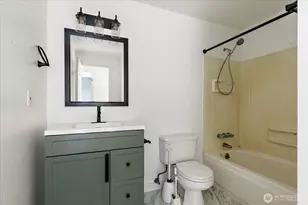 1146 Ridgeway Dr, Oak Harbor, WA 98277 - Photo 16