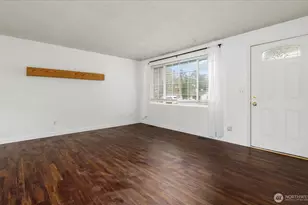 1146 Ridgeway Dr, Oak Harbor, WA 98277 - Photo 4