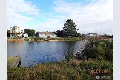 156 Sea Breeze Loop SE, Ocean Shores, WA 98569 - Photo 2