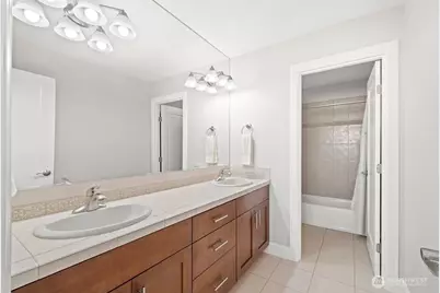 7404 117th Place SE, Newcastle, WA 98056 - Photo 32