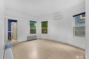 708 Warren Ave N, Seattle, WA 98109 - Photo 10