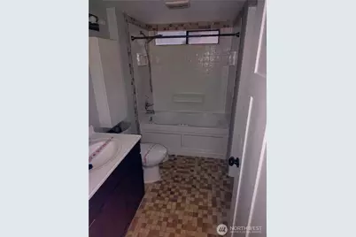 110 SW 116th Street #A11, Seattle, WA 98146 - Photo 4