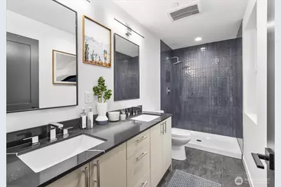 10734 Interlake Avenue N, Seattle, WA 98133 - Photo 10