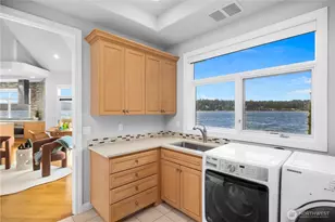 2819 E Lake Sammamish Pkwy NE, Sammamish, WA 98074 - Photo 14