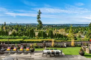 9600 NE 28th St, Clyde Hill, WA 98004 - Photo 32