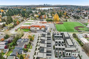 9221 Densmore Ave N, Seattle, WA 98103 - Photo 26