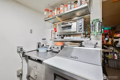 1107 N Pacific Avenue, Kelso, WA 98626 - Photo 10