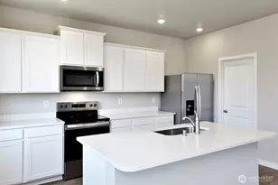 9703 Hay St SE, Yelm, WA 98597 - Photo 2