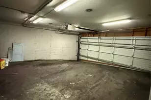 111 Harrison St W, Seattle, WA 98119 - Photo 24