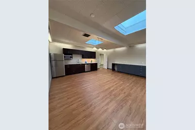 111 Harrison St W, Seattle, WA 98119 - Photo 8