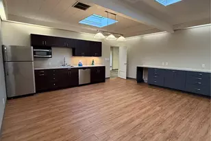 111 Harrison St W, Seattle, WA 98119 - Photo 8