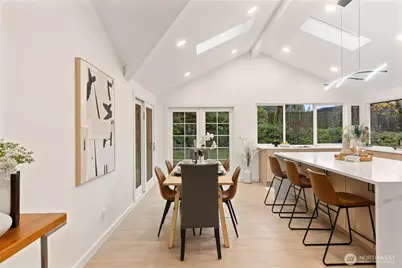 12544 SE 16th Street, Bellevue, WA 98005 - Photo 6