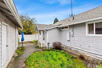 506 E Locust Street, Centralia, WA 98531 - Photo 26