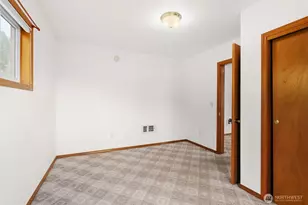 506 E Locust St, Centralia, WA 98531 - Photo 14