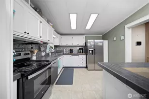 2240 W Broadway Ave, Moses Lake, WA 98837 - Photo 14