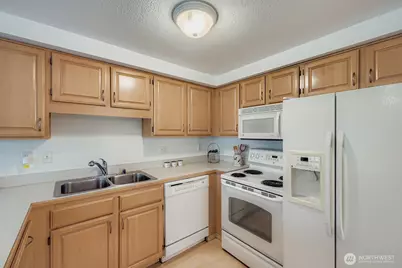 2120 Highland Avenue #104, Everett, WA 98201 - Photo 10