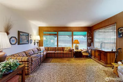 1513 SE Central Avenue, College Place, WA 99324 - Photo 2