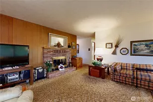 1513 SE Central Ave, College Place, WA 99324 - Photo 4