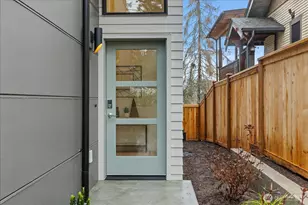 4222 Meridian Ave N, Seattle, WA 98103 - Photo 2