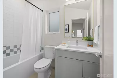 4224 Meridian Avenue N, Seattle, WA 98103 - Photo 16