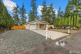 15902 69th Ave Ct E, Puyallup, WA 98375 - Photo 2