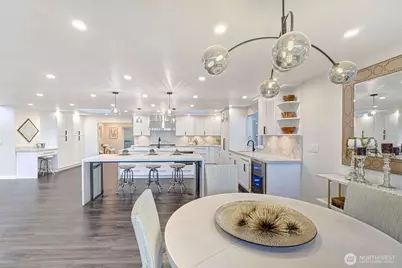 13901 Somerset Lane SE, Bellevue, WA 98006 - Photo 8