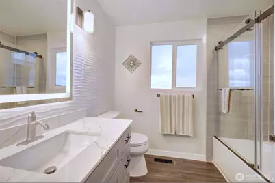 13901 Somerset Lane SE, Bellevue, WA 98006 - Photo 20