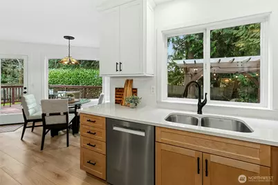 2409 237th Court NE, Sammamish, WA 98074 - Photo 12