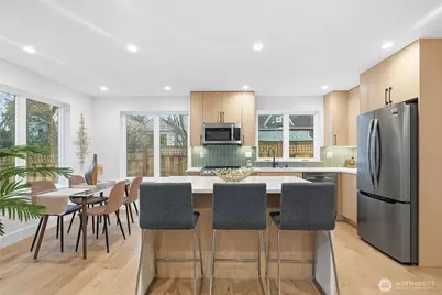 6547 11th Avenue NW #C, Seattle, WA 98117 - Photo 8