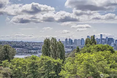 511 Howe Street #A, Seattle, WA 98109 - Photo 32