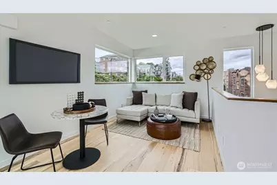 511 Howe Street #A, Seattle, WA 98109 - Photo 16