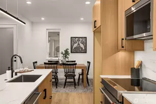 916 A 15th Ave, Seattle, WA 98122 - Photo 16