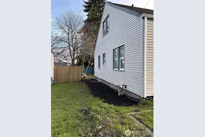 5229 S Thompson Avenue, Tacoma, WA 98408 - Photo 4