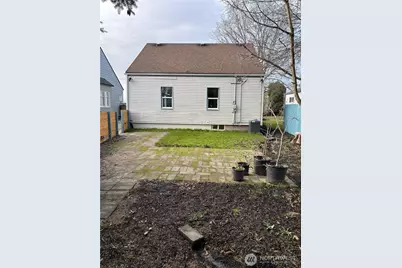 5229 S Thompson Avenue, Tacoma, WA 98408 - Photo 2
