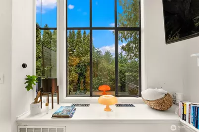 12 18th Avenue #A, Kirkland, WA 98033 - Photo 6