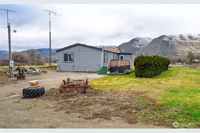 12 Moonlight Drive, Oroville, WA 98844 - Photo 2