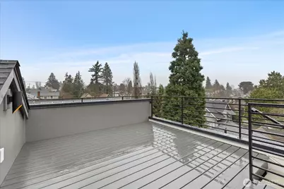 4222 Meridian Avenue N, Seattle, WA 98103 - Photo 28