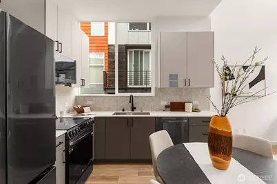 730 A Broadway E, Seattle, WA 98102 - Photo 10