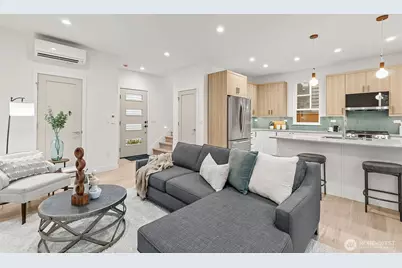 3542 S Dawson Street, Seattle, WA 98118 - Photo 2