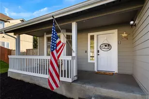 1608 196th St Ct E, Spanaway, WA 98387 - Photo 4