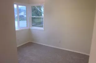 506 S Maple St, Kelso, WA 98626 - Photo 8