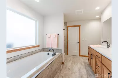 811 N Newport Loop, East Wenatchee, WA 98802 - Photo 26