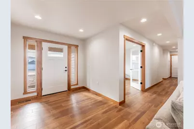 811 N Newport Loop, East Wenatchee, WA 98802 - Photo 6