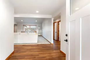 811 N Newport Loop, East Wenatchee, WA 98802 - Photo 4