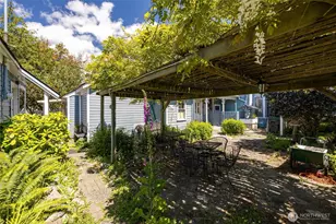 602 N Main St, Coupeville, WA 98239 - Photo 6