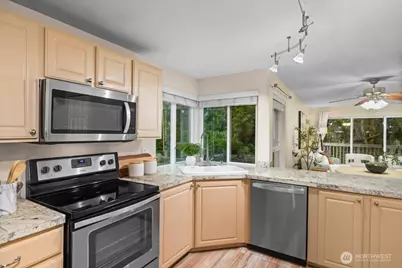 13105 102nd Lane NE #1, Kirkland, WA 98034 - Photo 8